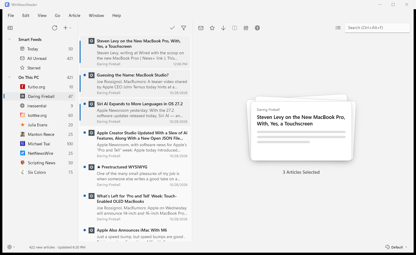 Three articles selected in the timeline, with the article pane showing a stack of paper reading 3 Articles Selected.